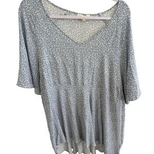 Cynthia Rowley Floral Print Tunic Top Blue White V Neck Casual Blouse